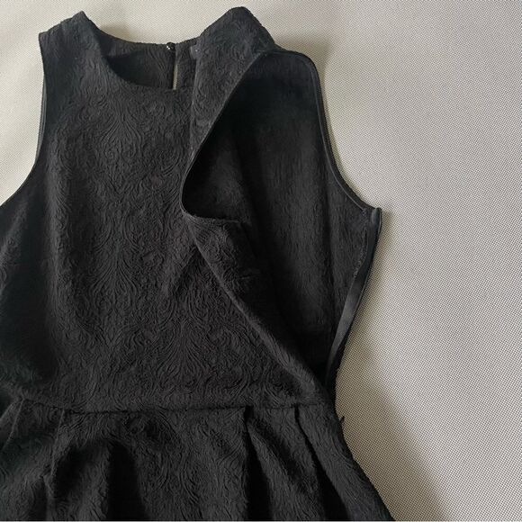Zara Black Peplum MMXII Collection Flare Sleeveless Blouse Women’s Size Medium - Picture 9 of 10